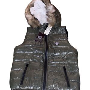 NWT American Eagle Duck Down Hooded Fur Trimmed Puffer Vest Olive Green